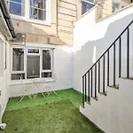 Opulent 2-Bed Retreat With Garden