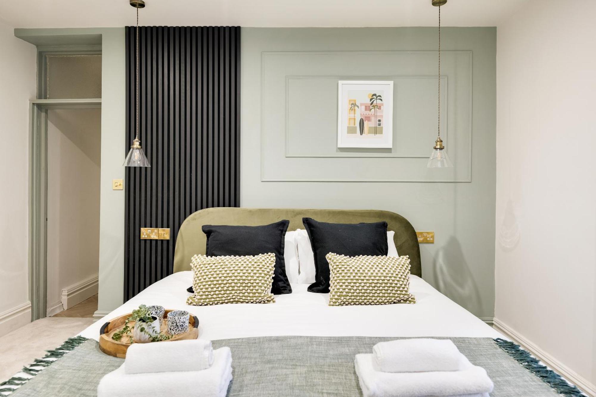 Apartment Opulent 2-bed Retreat With Garden *